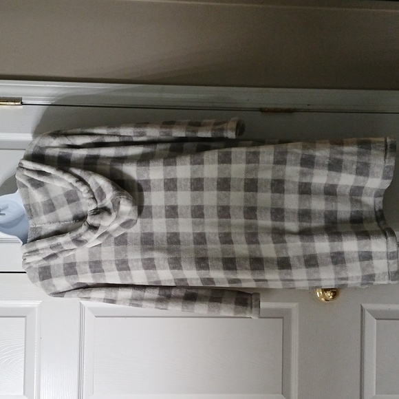 Nautica Gray and White Plaid Hooded Poncho Nightshirt Sz 1X NWOT - Picture 4 of 7